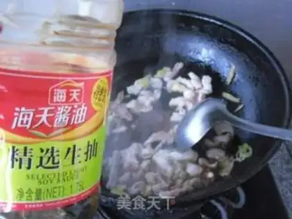Make Five flowers and sour sauce step 5