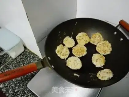 Make Peanut meat and rice step 4