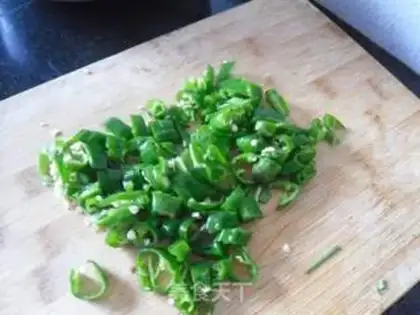 Make Spicy cabbage step 1