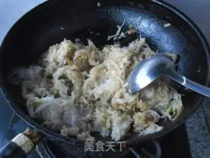 Make Five flowers and sour sauce step 7