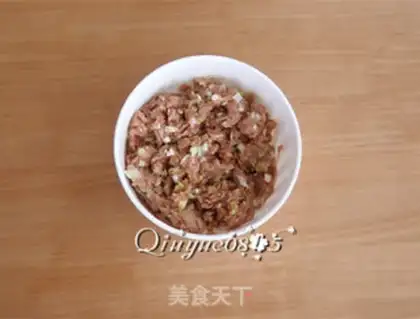 Make Noodle balls with meat step 2