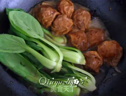 Make Noodle balls with meat step 8