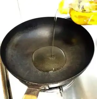 Make Scrambled eggs step 3