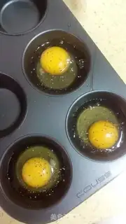 Make Egg sandwich step 17