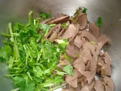Make Spicy pig heart step 7