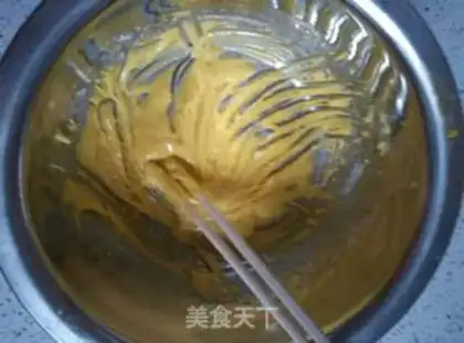 Make Little yolk cookies step 3