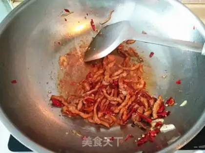 Make Four seasons of bean fried meat step 4