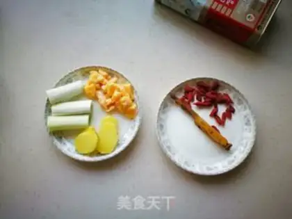 Make The chicken soup step 1