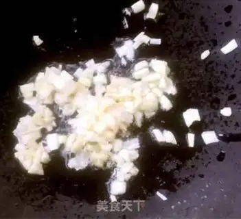 Make The dress and the omelet soup step 4