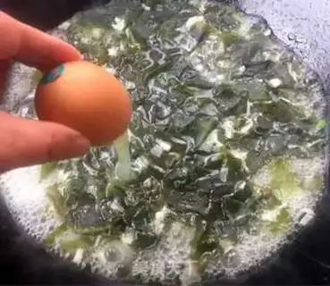 Make The dress and the omelet soup step 7