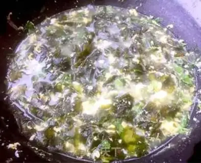 Make The dress and the omelet soup step 10