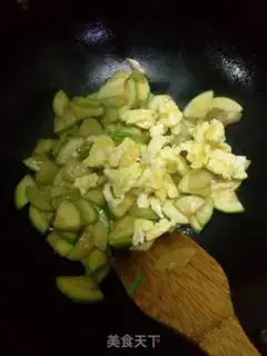 Make Cracker eggs step 3