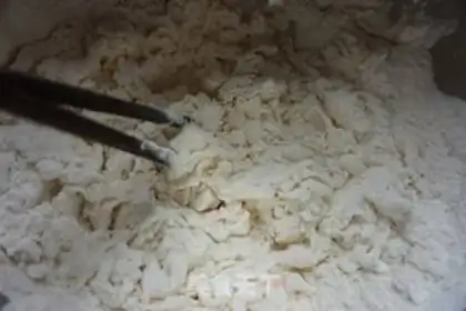 Make Pork bean horn dumplings step 0