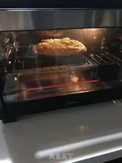 Make Hawaiian pizza step 8