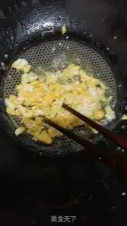 Make Carrot and radish eggs step 4