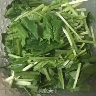 Make Garlic spinach step 0