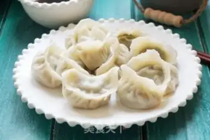 Make Pork bean horn dumplings step 15