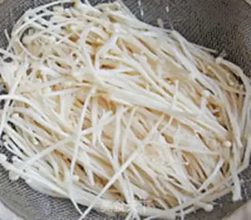 Make Shrimp rolls step 5