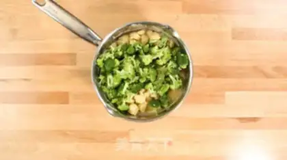 Make The broccoli chicken makes shellfish powder step 9