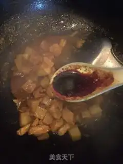 Make Curry potatoes and chickens step 4