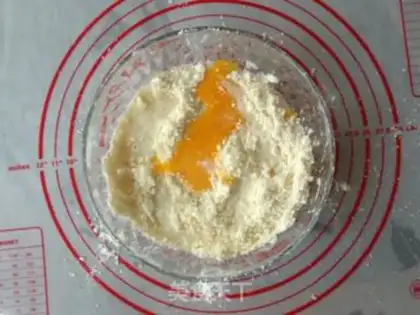 Make Wearing apple pie step 3