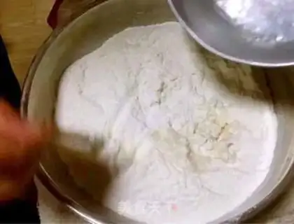 Make radish powdered pellets step 0