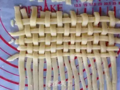 Make Wearing apple pie step 12