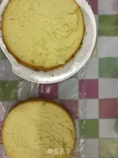 Make Strawberry chili cake step 6