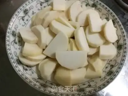 Make A mushroom-headed potato step 2