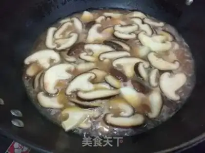 Make A mushroom-headed potato step 8