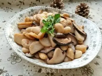 Make A mushroom-headed potato step 9