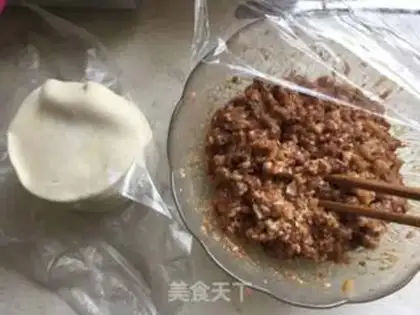 Make Pork pan sticker step 4