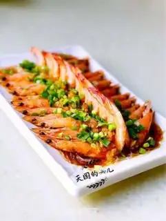 Make A garlic fan with a shrimp step 8