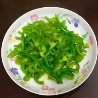 Make Pepper fried eggs step 5