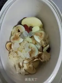 Make Coconut apple cones step 1