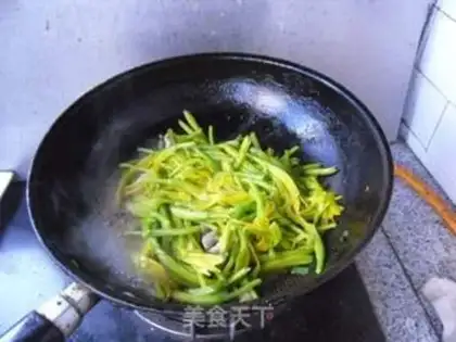 Make Five flowers to burn step 8