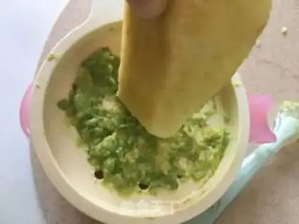 Make Accompanied with butter and apple mud step 5