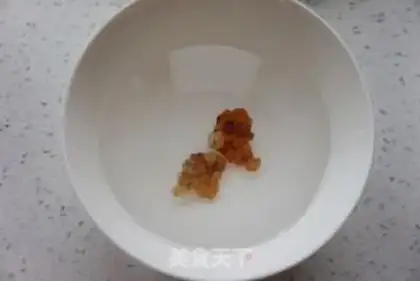 Make Peach and fruit step 0