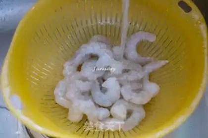 Make Vanilla shrimp string step 1