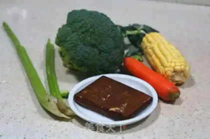 Make The Orchid salad step 0
