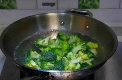 Make The Orchid salad step 1