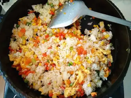 Make Salted egg and yellow fried rice step 6