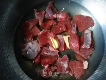 Make The borscht step 1
