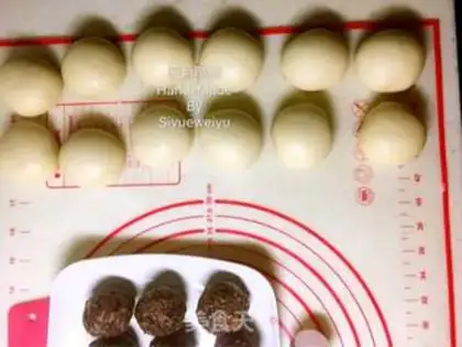 Make Chinese sweet roses step 6