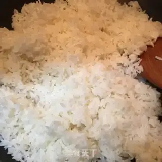 Make Chestnut fried rice step 5