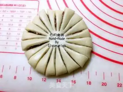 Make Chinese sweet roses step 15