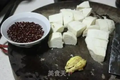 Make Red bean powdered pork soup step 2