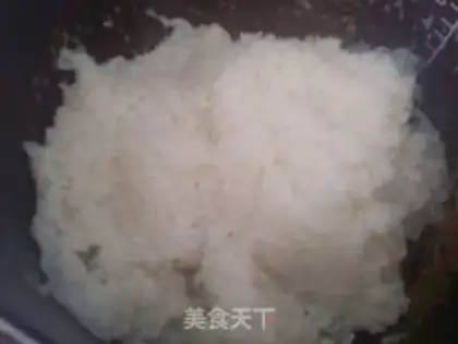 Make Onion rice rolls step 1