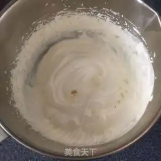 Make Chocolate cream strawberry cake step 0