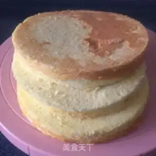 Make Chocolate cream strawberry cake step 1